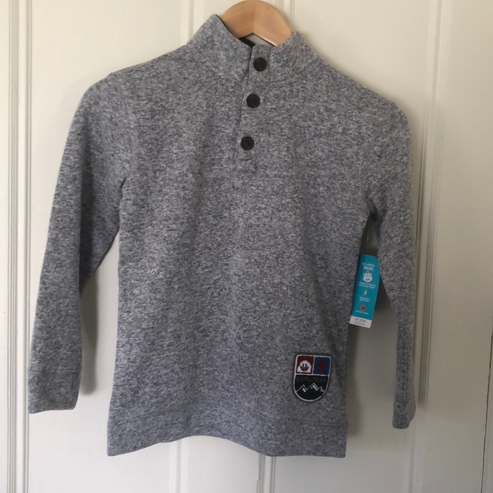 Pullover sweater
